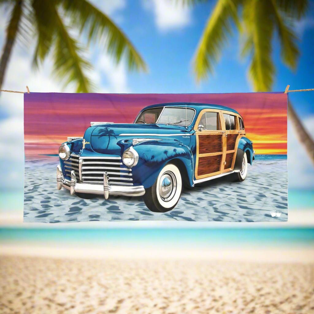 Vintage Woody Wagon Cruiser 🌴 Beach Towel